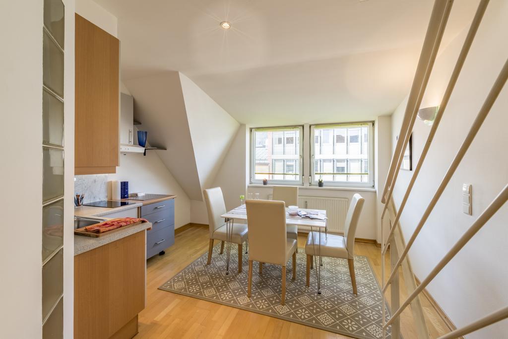 Maisonette Apartment Am Bahnhof - Adults Only Innsbruck Esterno foto