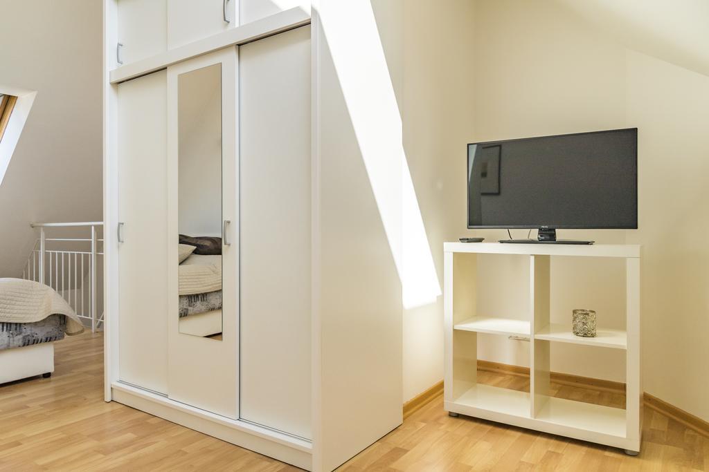 Maisonette Apartment Am Bahnhof - Adults Only Innsbruck Esterno foto