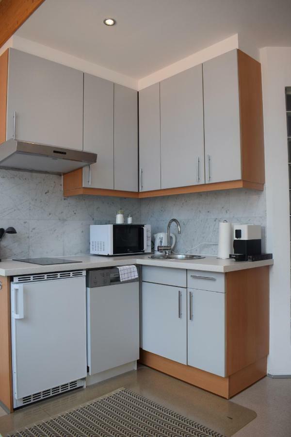 Maisonette Apartment Am Bahnhof - Adults Only Innsbruck Esterno foto