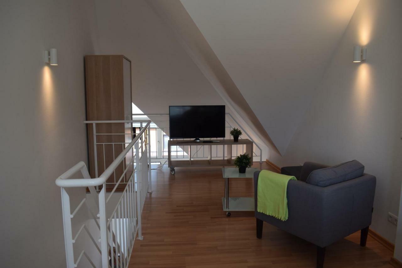 Maisonette Apartment Am Bahnhof - Adults Only Innsbruck Esterno foto